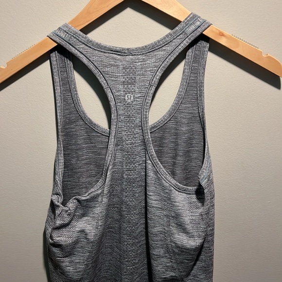 Lululemon Swifty Tech Racerback - Picture 4 of 5